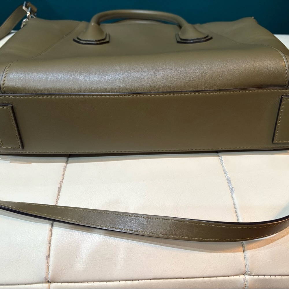 Givenchy Antigona Army Green RARE professionally modified - Picture 7 of 12